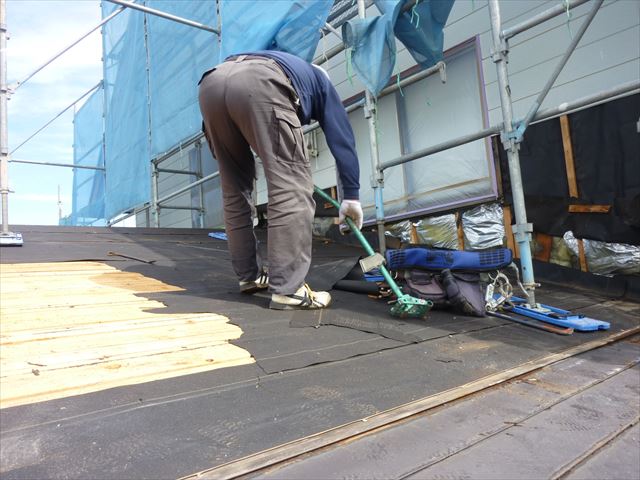 外壁塗装工事！現場は上越市板倉です！今回は屋根板金工事を報告します！