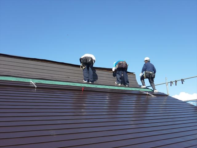 上越市の屋根工事についての報告です！板倉区の高床住宅での外壁塗装工事！
